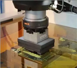 精密模具制造離不開放電加工,如何實(shí)現(xiàn)高精度